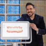 Dr. Dyego Matielo: O Dentista das Celebridades em Porto Alegre e a Revolução nos Sorrisos com Lentes de Contato Dentais