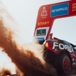 Carlos Sainz sofre acidente no Rally Dakar, mas segue na competição