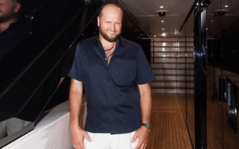 Investigado em fraudes do INSS, Nelson Wilians é advogado da viúva de Gugu