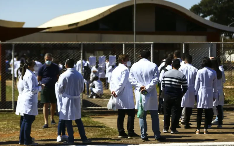Ministério da Educação cancela edital de abertura de cursos privados de medicina