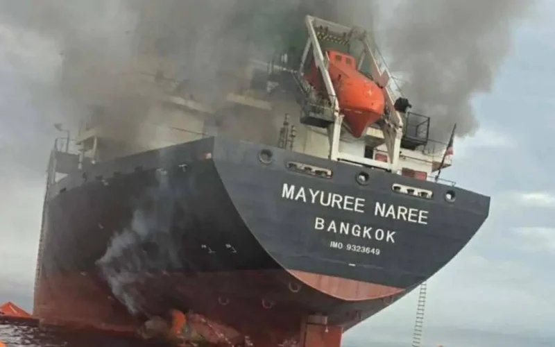 Navios de carga são alvos de ataques no Estreito de Ormuz