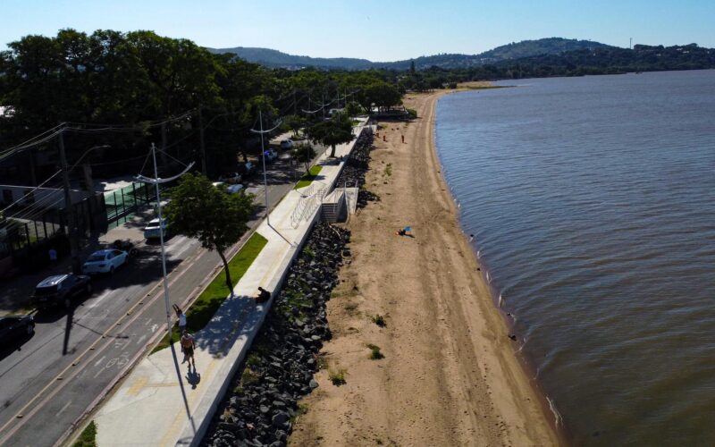 Finalizadas as obras de revitalização do calçadão da Orla de Ipanema, em Porto Alegre