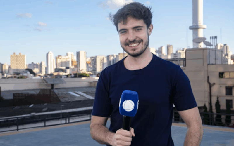 RECORD renova contrato com João Augusto Liberato e anuncia novo quadro no Domingo Espetacular