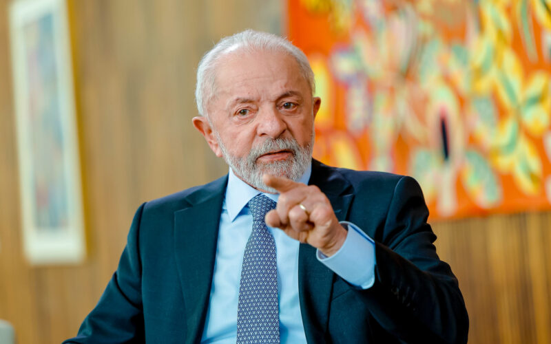 Lula propõe ao Congresso a extinção do regime de trabalho 6×1