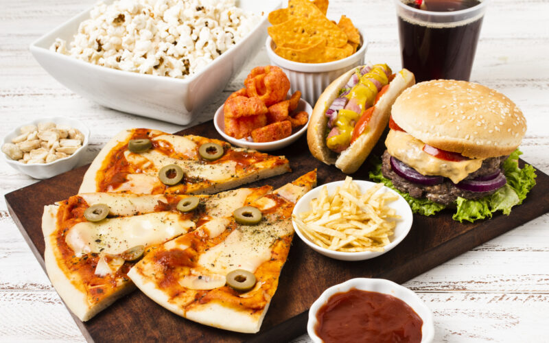 Sinais de distúrbios metabólicos: cansaço, fome irregular e sonolência pós-refeição