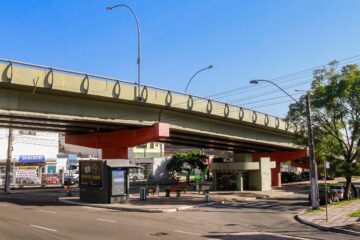 Porto Alegre disponibiliza espaços embaixo de viadutos para empreendimentos sem custo de aluguel