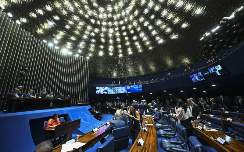 Proposta de fim da escala 6×1 é debatida no Senado em meio à luta por jornadas de trabalho mais flexíveis