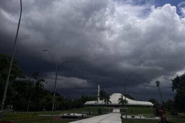 Frente fria trará chuvas para todas as regiões do Rio Grande do Sul na próxima semana