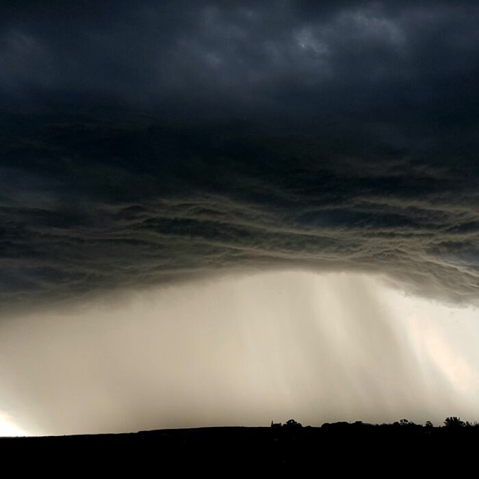 Previsão de tempestades isoladas e chuvas intensas para quinta-feira no Rio Grande do Sul