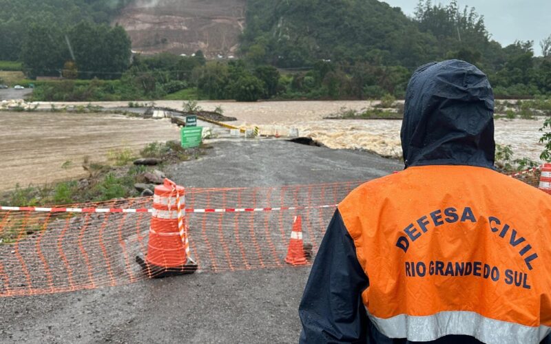 Defesa Civil do Rio Grande do Sul oferece suporte a cidades na gestão de crises naturais