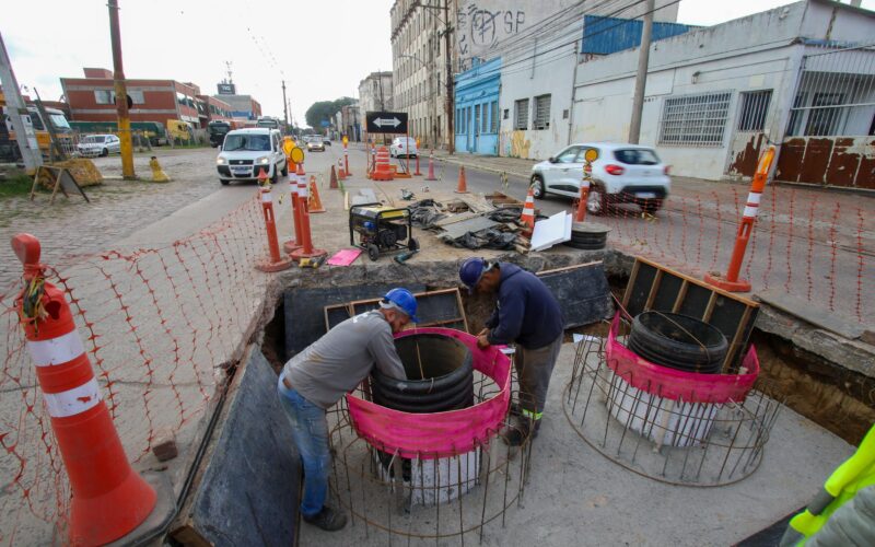 Porto Alegre: Dmae anuncia seleção temporária para 11 vagas de servidores