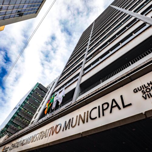 Prefeitura de Porto Alegre muda horário de funcionamento devido ao jogo da seleção brasileira na segunda-feira