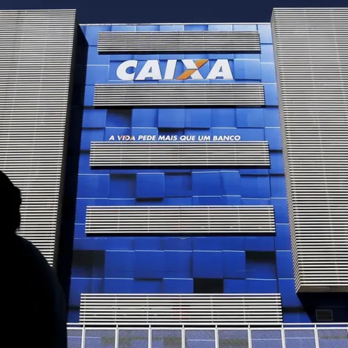 Decisão judicial impede a Caixa de exigir seguros e serviços em contratos de financiamento habitacional