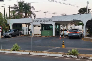 Moraes rejeita solicitação de Javier Milei para encontro domiciliar com Bolsonaro