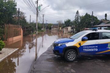 Tempestades causam ferimentos e deslocamentos em 85 cidades gaúchas