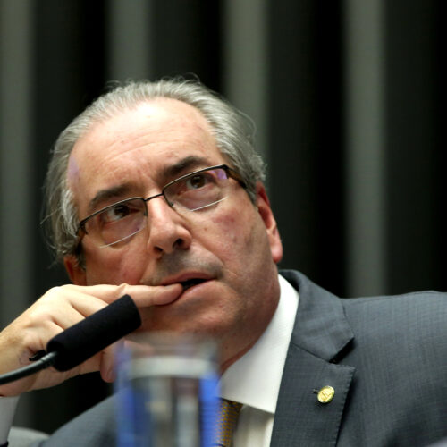 Flávio Dino ordena congelamento de R$ 6 milhões de Eduardo Cunha em apuração de irregularidades com emendas