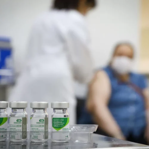 Aumento de doenças respiratórias e síndromes gripais preocupa Porto Alegre