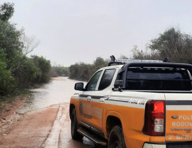 Rodovias do RS enfrentam 18 pontos de interdição total nesta quinta-feira (30)
